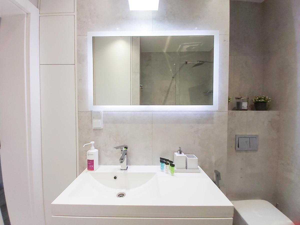Apartament Bella Rosa Z Podziemnym Parkingiem Kielce Exterior foto