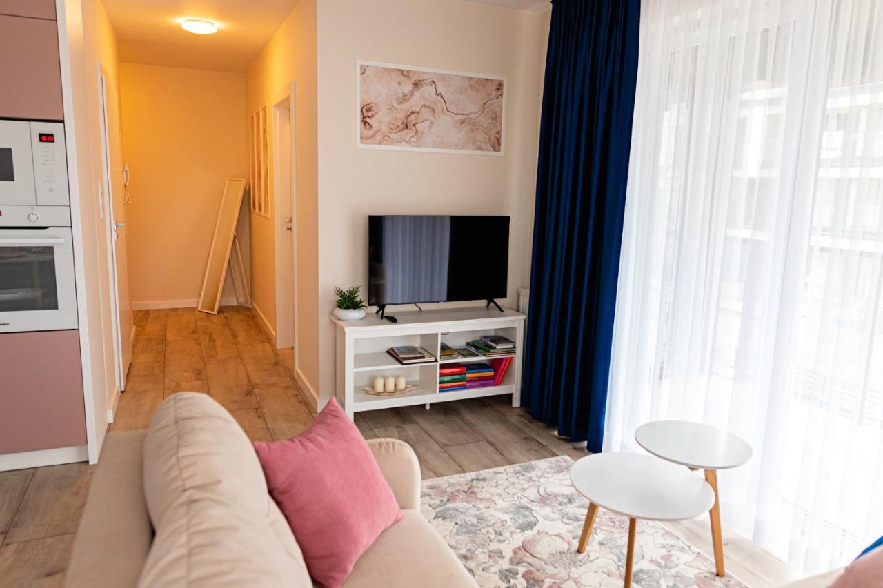 Apartament Bella Rosa Z Podziemnym Parkingiem Kielce Exterior foto